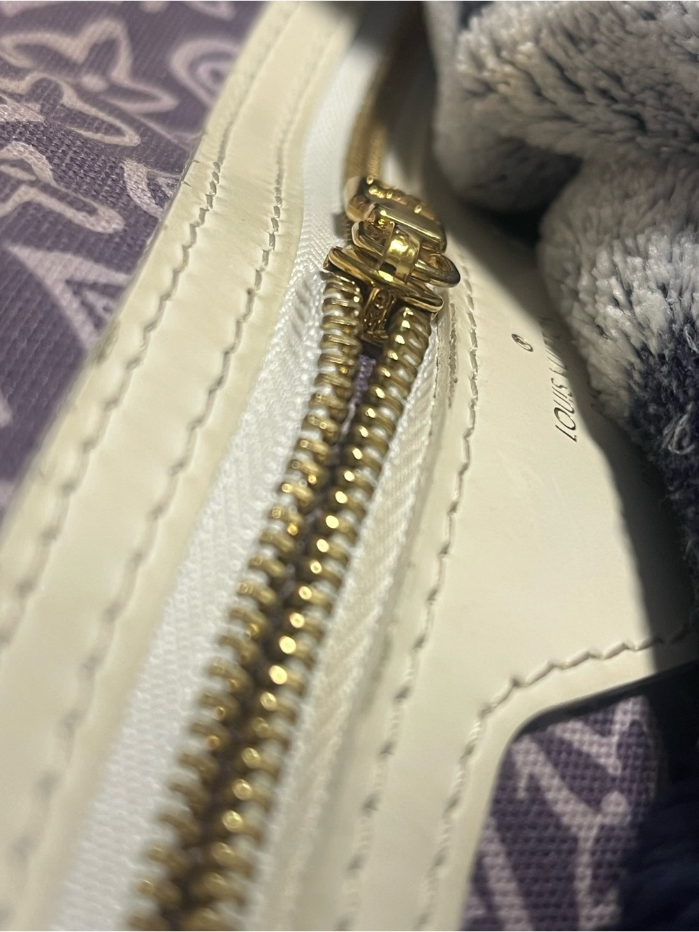 Authentic Louis Vuitton Tahitienne bag - Picture 12 of 15